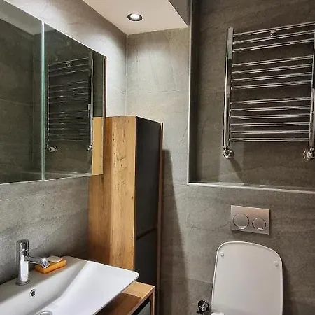 Διαμέρισμα Tam Merkezde Yepyeni Bir